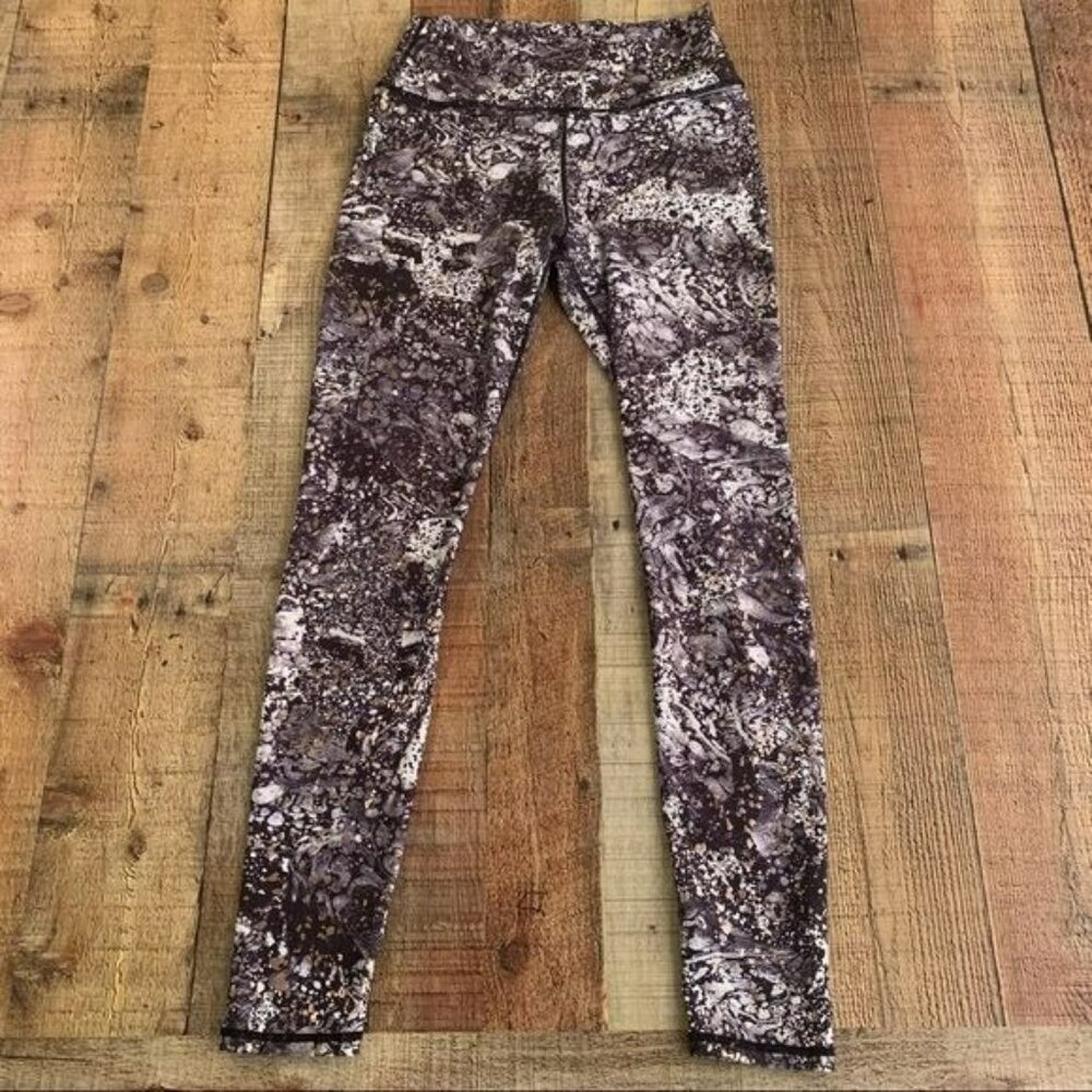 Fabletics gold metallic black and white marbled workout athletic leggings - S